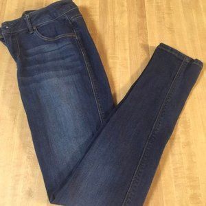 1822 Denim Berlin Girlfriend Skinny Jean Size 4